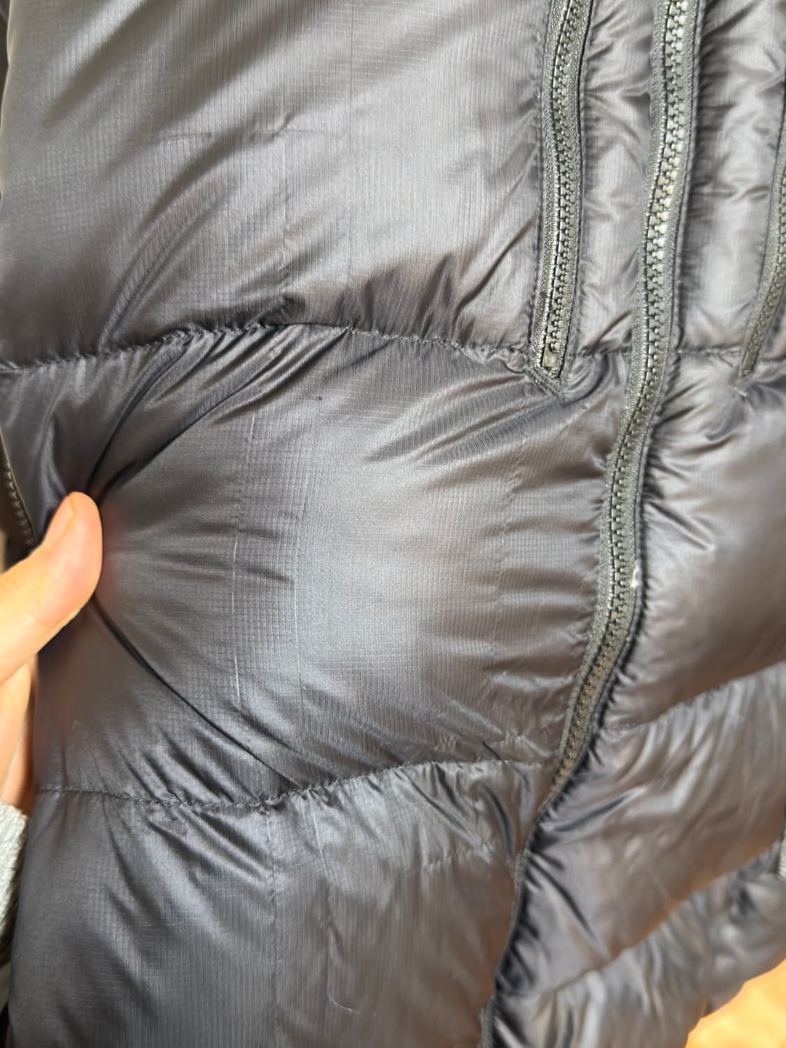 파타고니아 피츠로이 다운패딩 블랙 L 상품이미지2