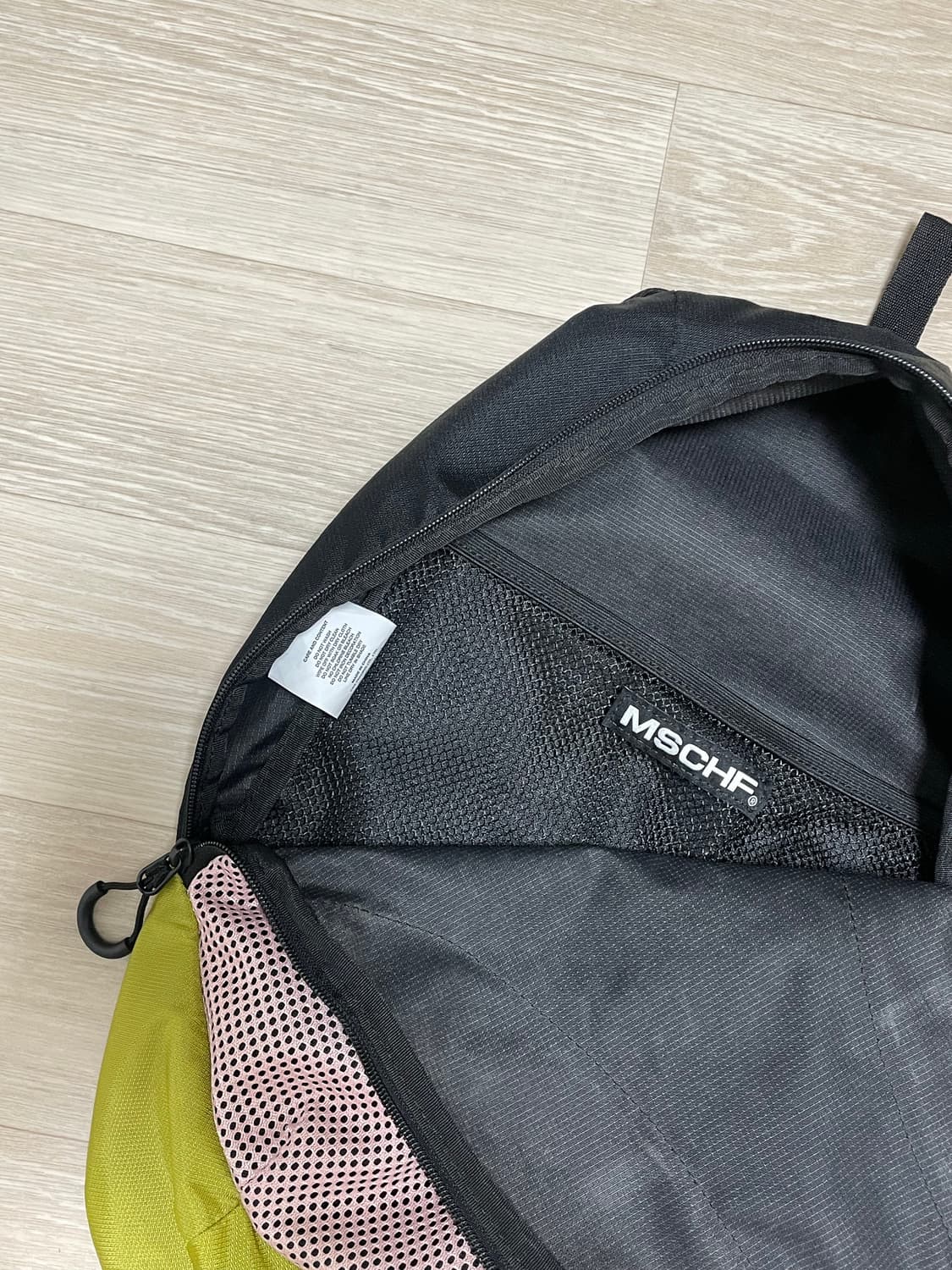 미스치프 롬버스 메쉬 백팩 핑크 블랙 상품이미지2