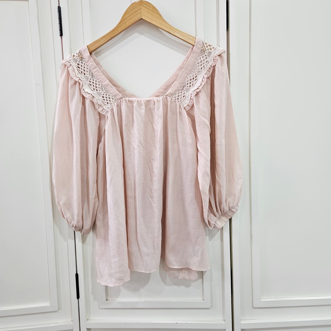 질스튜어트 (JILL STUART) 레이스 브이넥 블라우스 상품이미지6