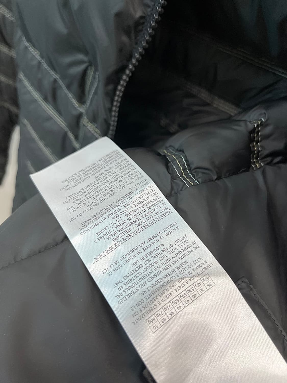 여) 페트레이 신형 블랙 경량다운  상품이미지9