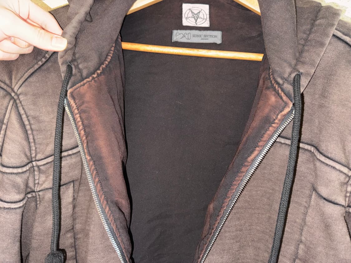 에모스탠스클럽 숄더 후드집업 상품이미지4