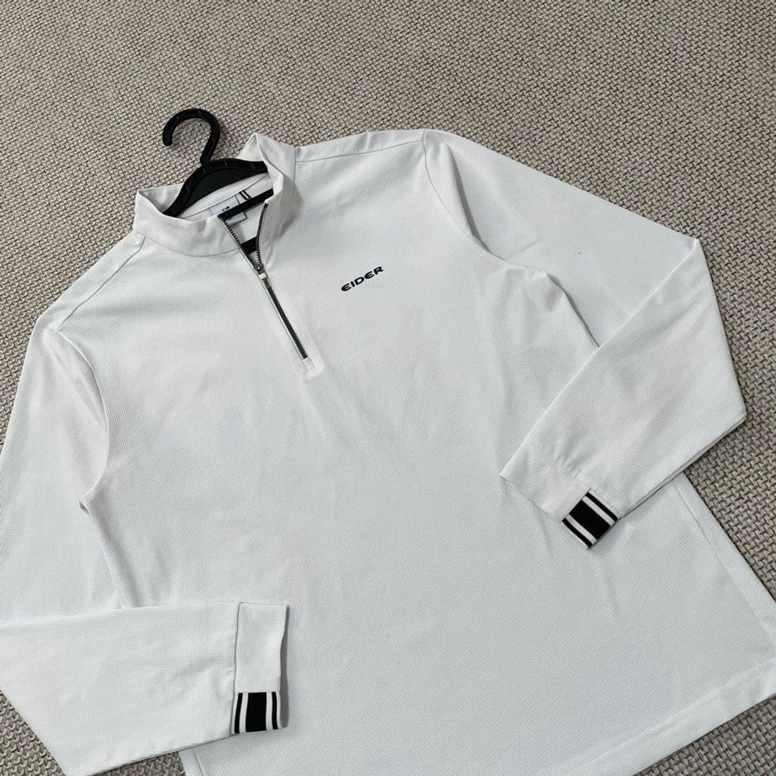 아이더 등산 반집업 기능성티. 6604 상품이미지2