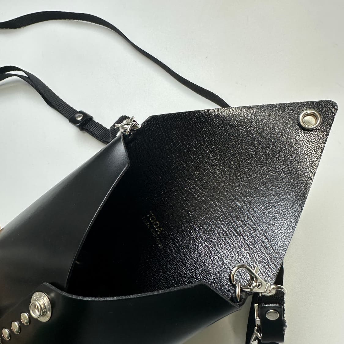 TOGA Leather Shoulder Pouch 토가 숄더백 파우치 상품이미지5