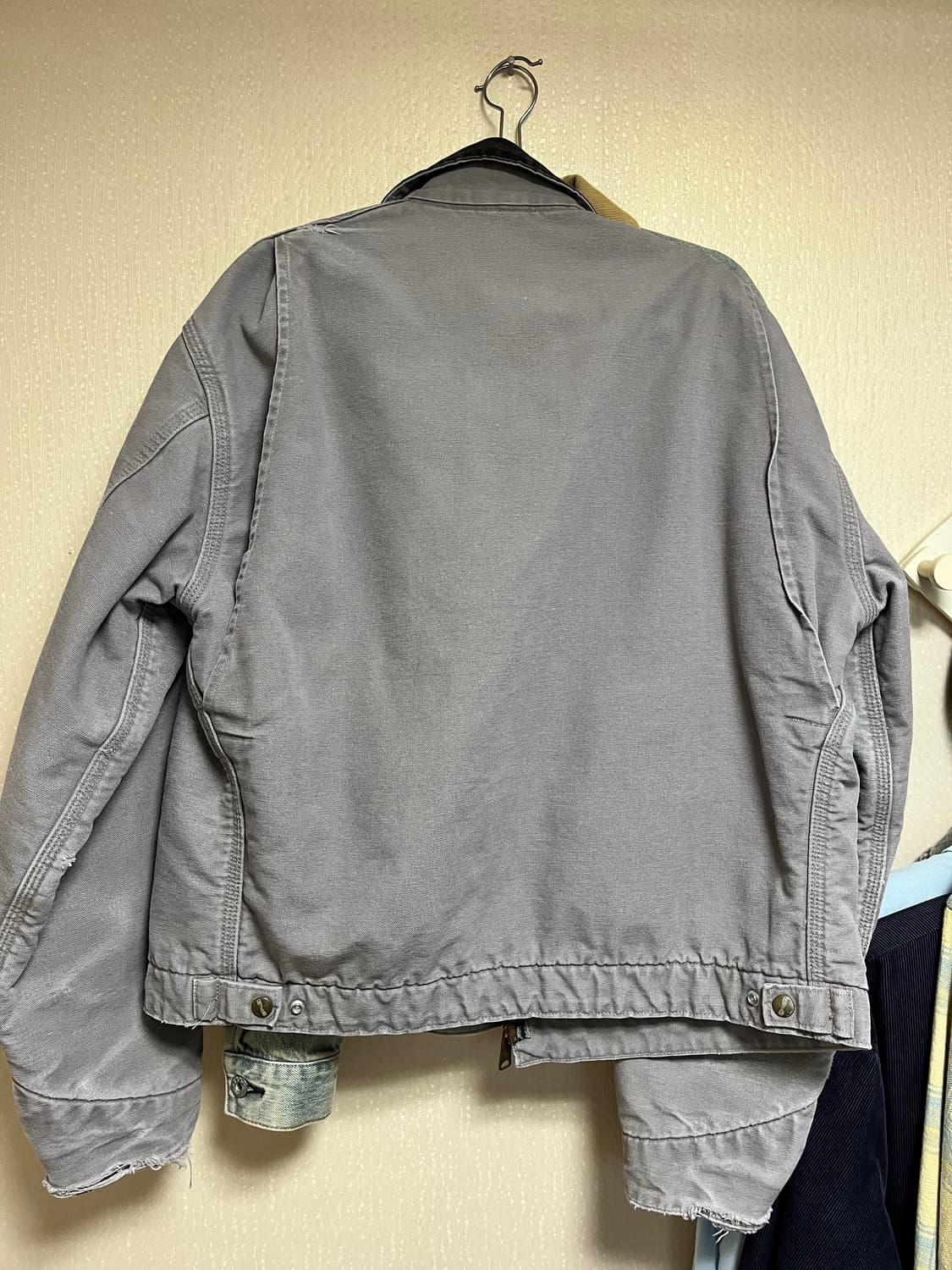 (쿠니치노무라 착용) 칼하트 J64 CMT 시멘트 L 판매 상품이미지4