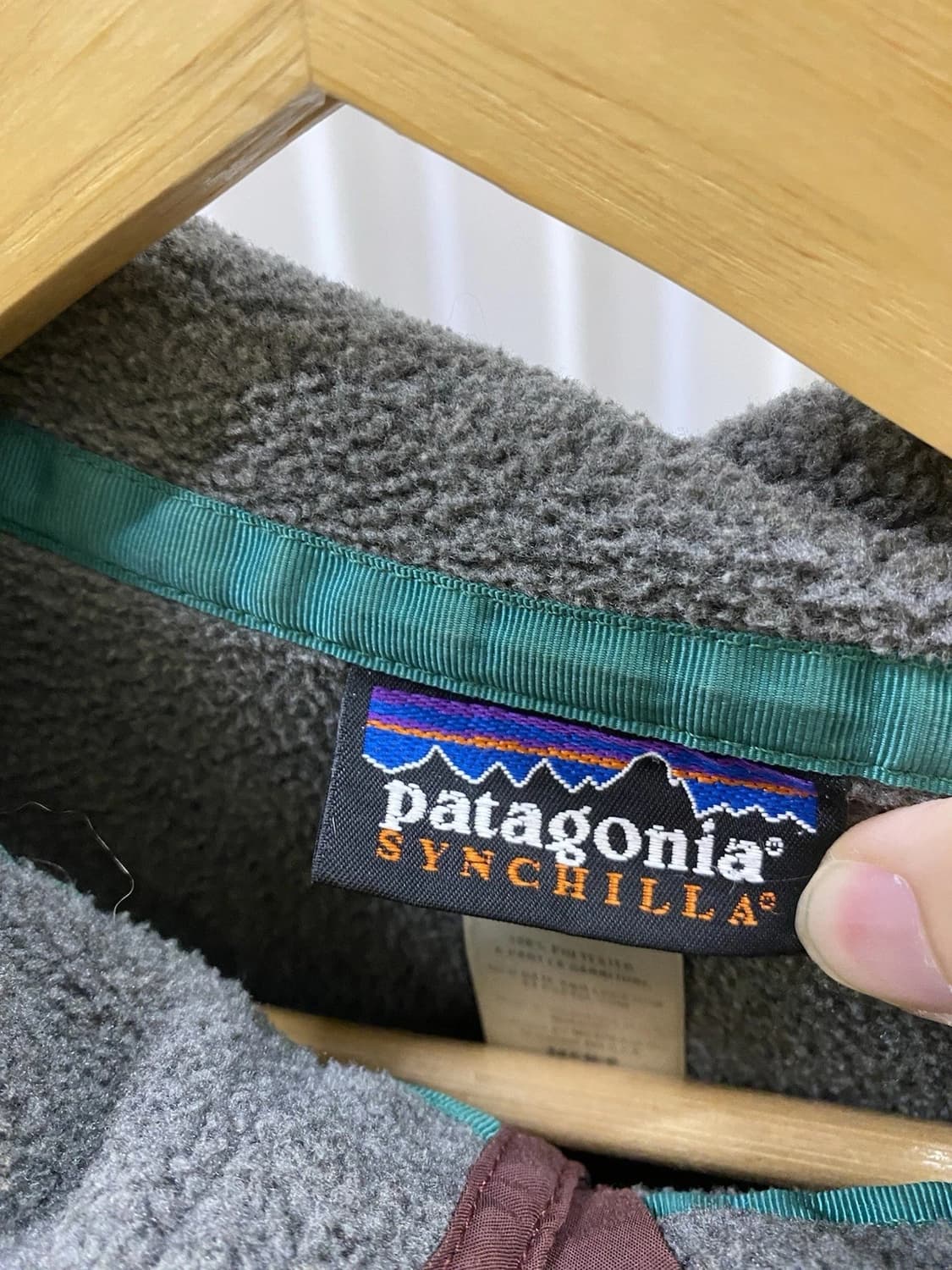 12FW 파타고니아 신칠라 스냅-T 딥올리브 / 브라운 포켓 상품이미지2