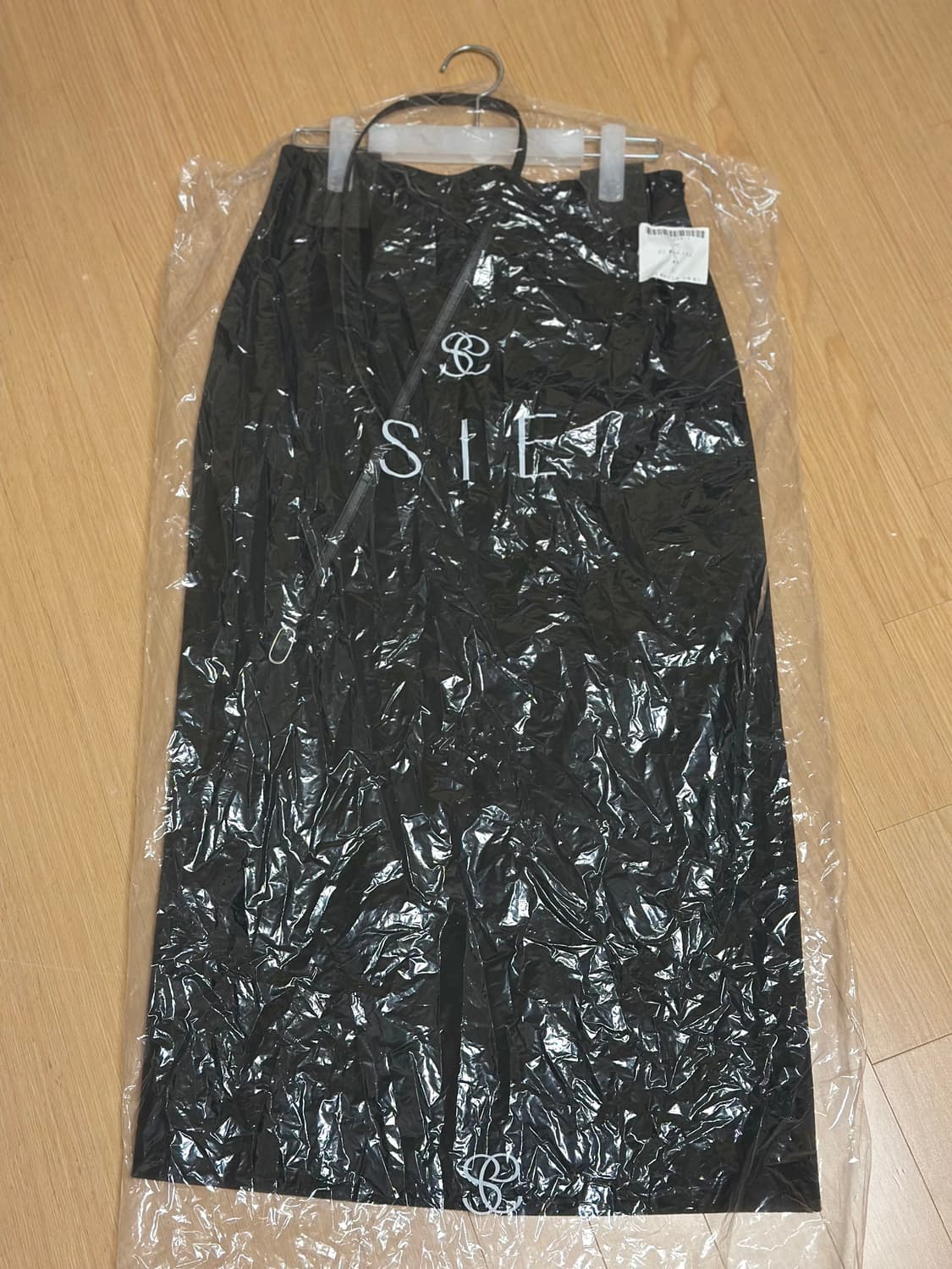 시에 Sie 베안 클래식 스커트 블랙 S + 로웰 슬림 라운드 벨트 상품이미지9