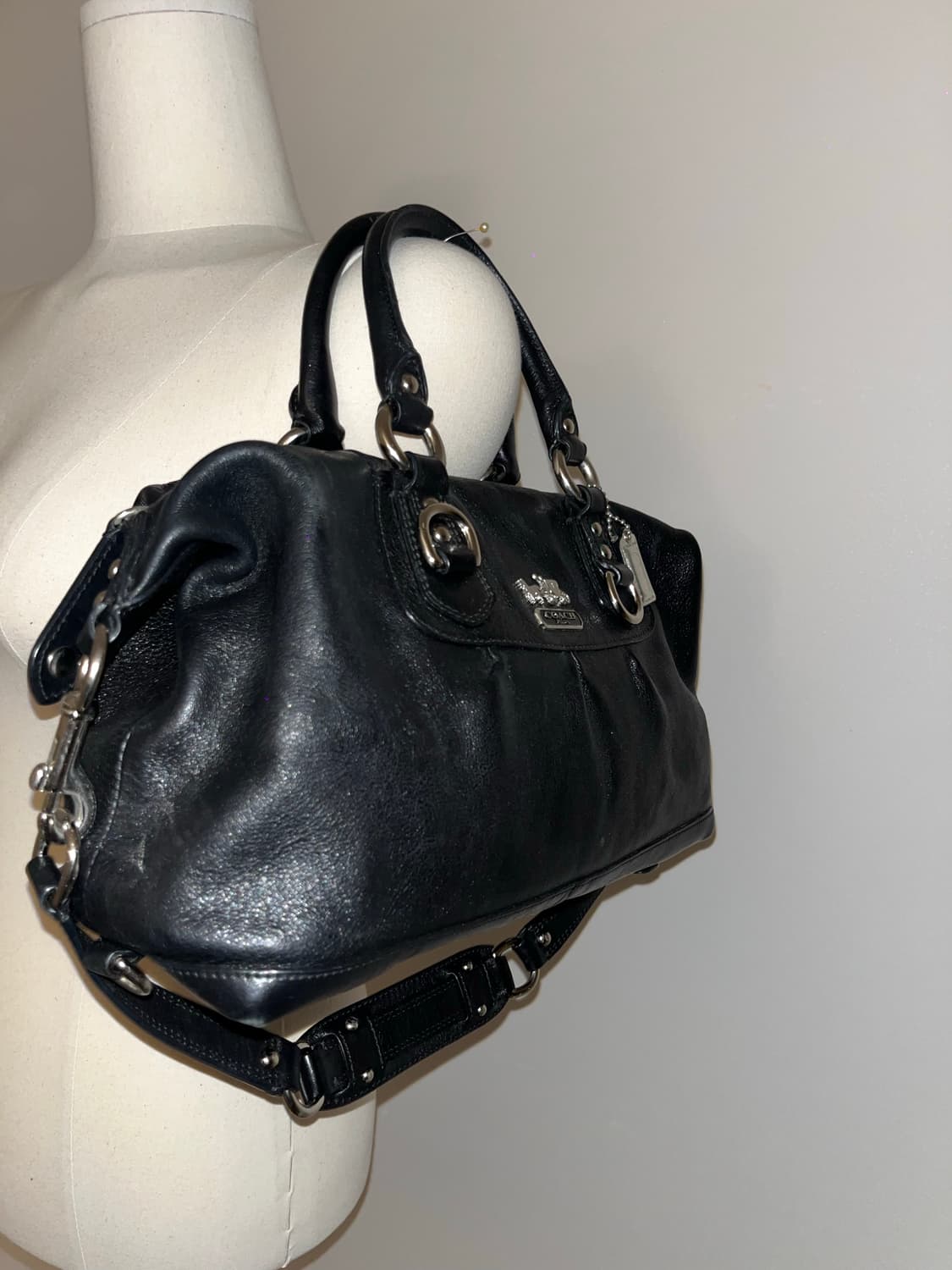 🎉BLACK FRIDAY🎉 Coach allblack bag 상품이미지4