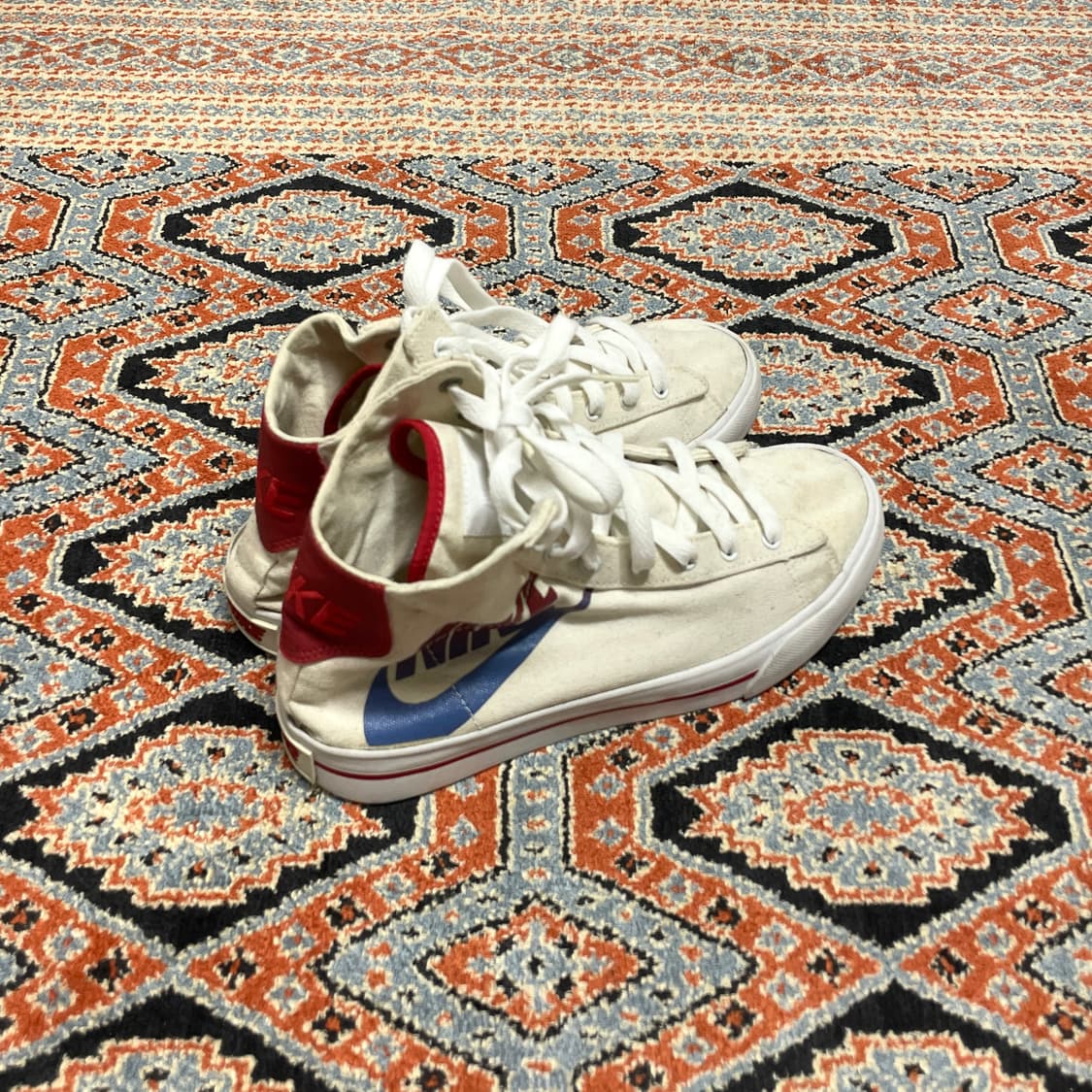 나이키 스위트 클래식 하이탑 스니커즈 US7 상품이미지3