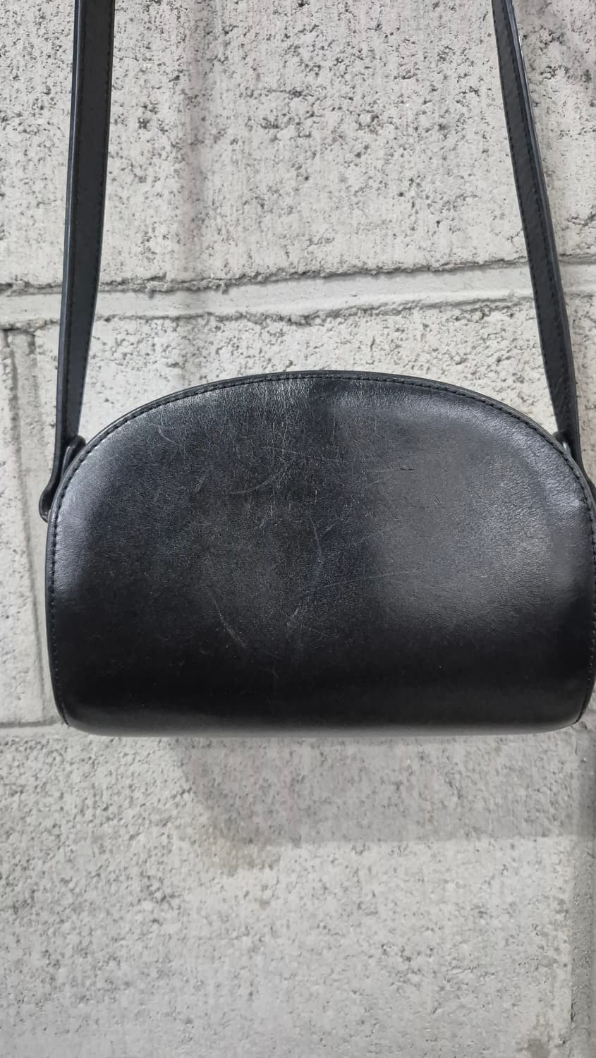 A.P.C. 아페쎄 데미룬 하프문 크로스백 상품이미지7