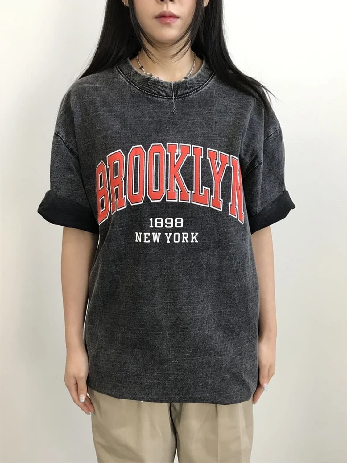 Brooklyn Washed Black Graphic Tee 상품이미지2