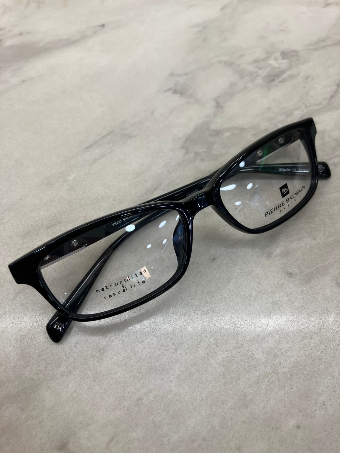 피에르 발망 Pierre Balmain 블랙 웰링턴 뿔테 안경 상품이미지1