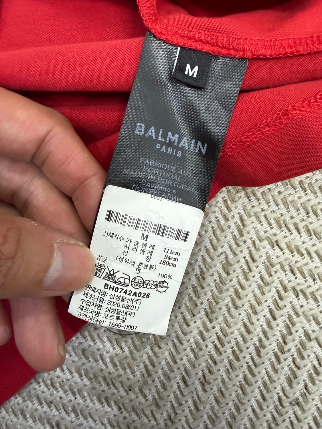 매장판정품) 발망 20ss BALMAIN 레드 로고 반팔티 M 상품이미지7