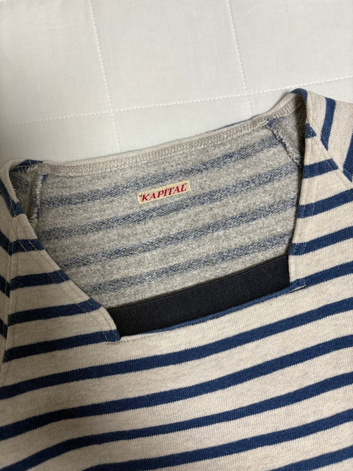 캐피탈 스트라이프 보더 맨투맨 티셔츠 상품이미지6