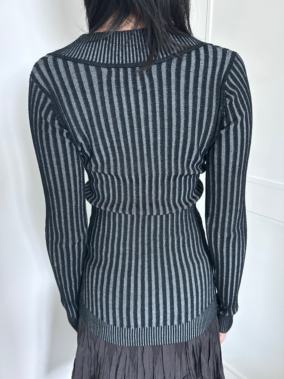 V-Neck Rib Knit Top / 빈티지 브이넥 골지 니트 상품이미지4