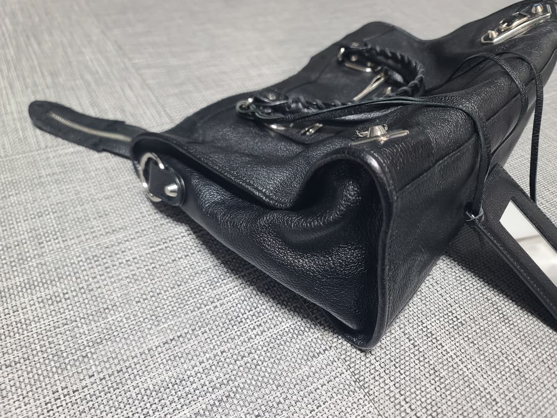 발렌시아가 미디움 모터백 엣지 클래식 시티백 토트백 숄더백 상품이미지3