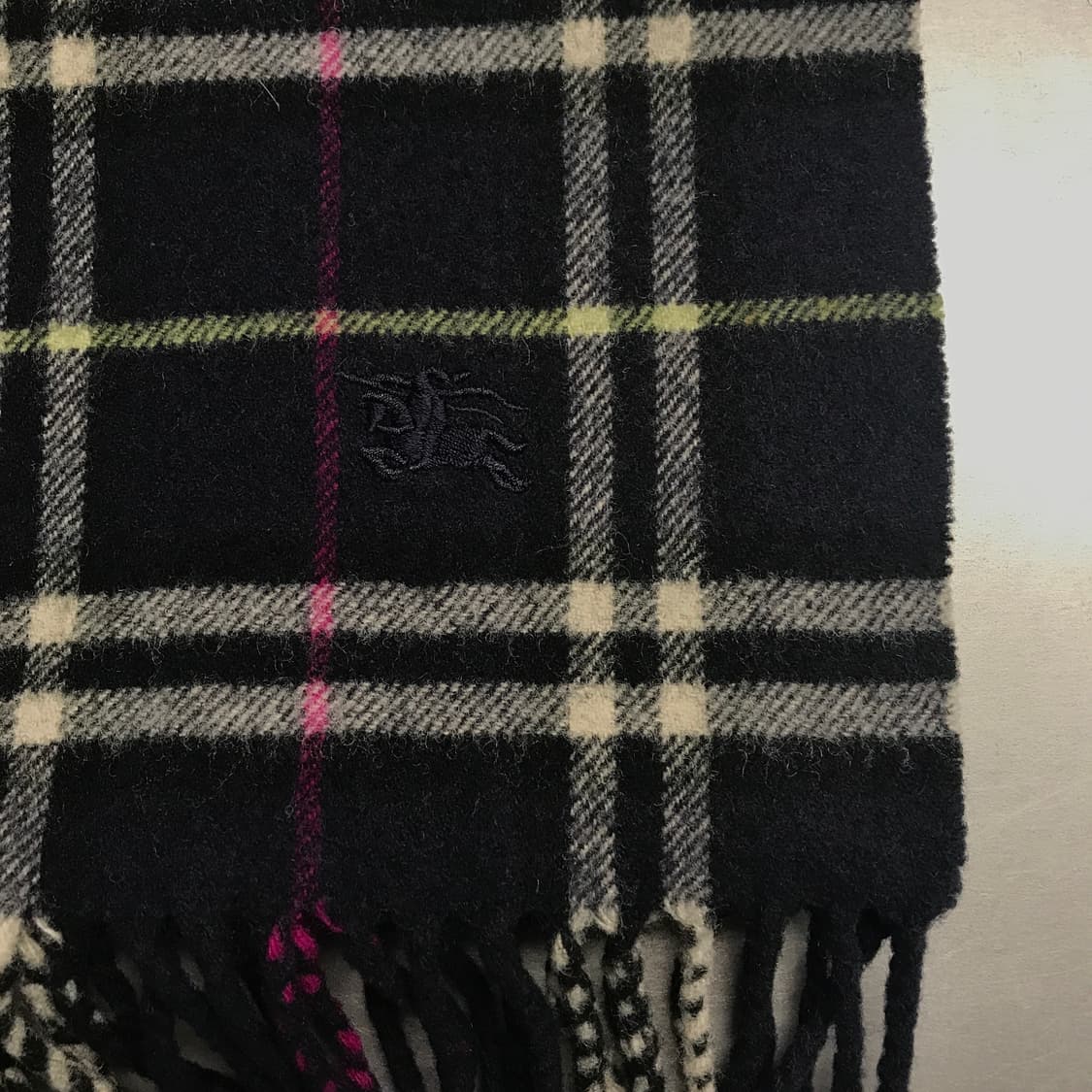 버버리 정품 램스울 머플러 네이비 상품이미지4