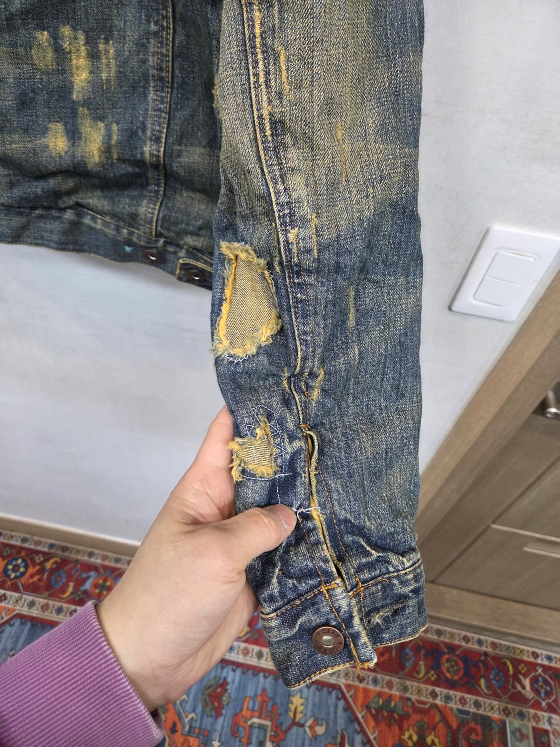 아베크롬비 에즈라피치 빈티지워싱 데미지 데님자켓 M 상품이미지2