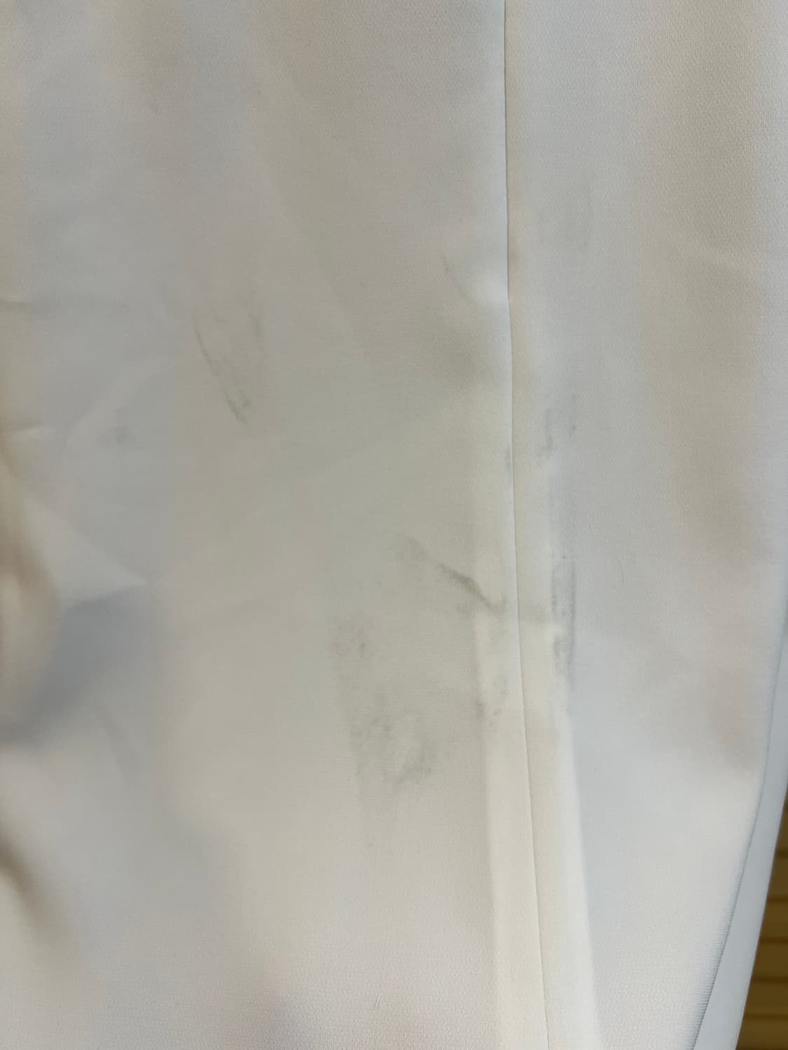 띠어리 여성 아이보리 하이넥 슬리브리스 블라우스 상품이미지9