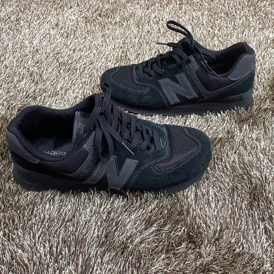 뉴발란스 New Balance 574 블랙 스니커즈 275 상품이미지1