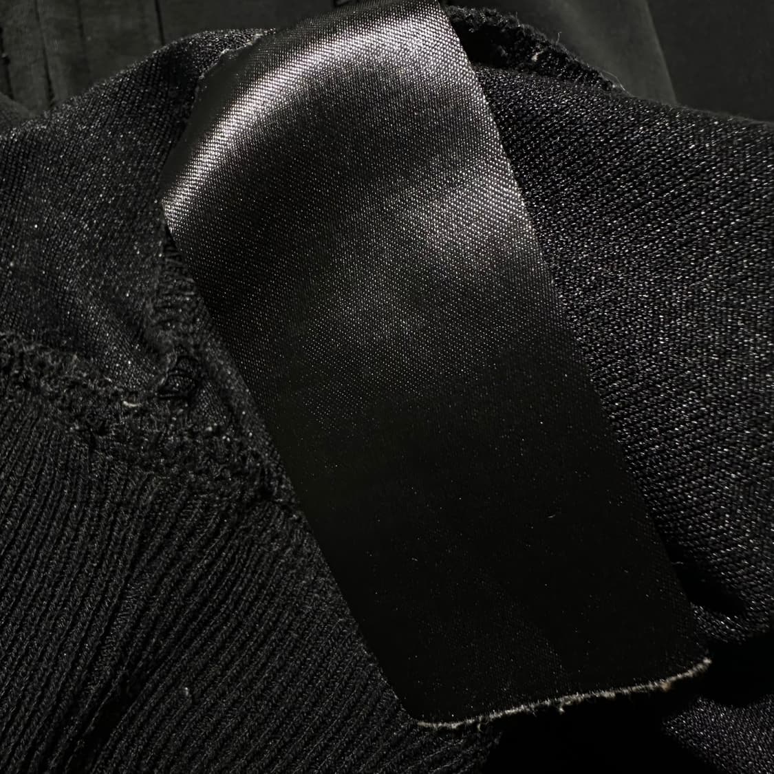 지제로 송지오옴므 팬서 하이넥 하프집업 맨투맨 블랙 상품이미지8