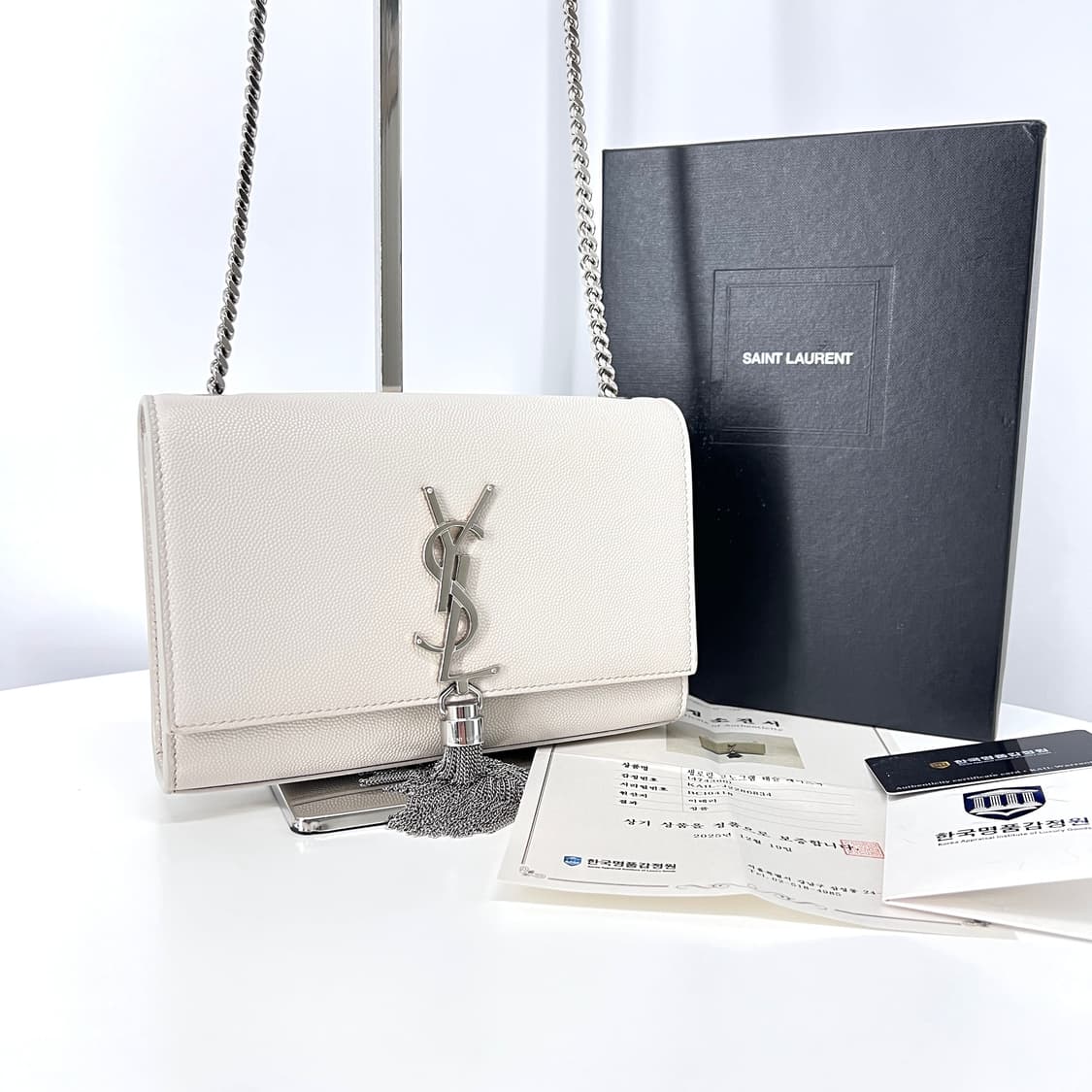 [감정완료] 생로랑 태슬 케이트 체인 숄더백 화이트 (474366) 상품이미지1