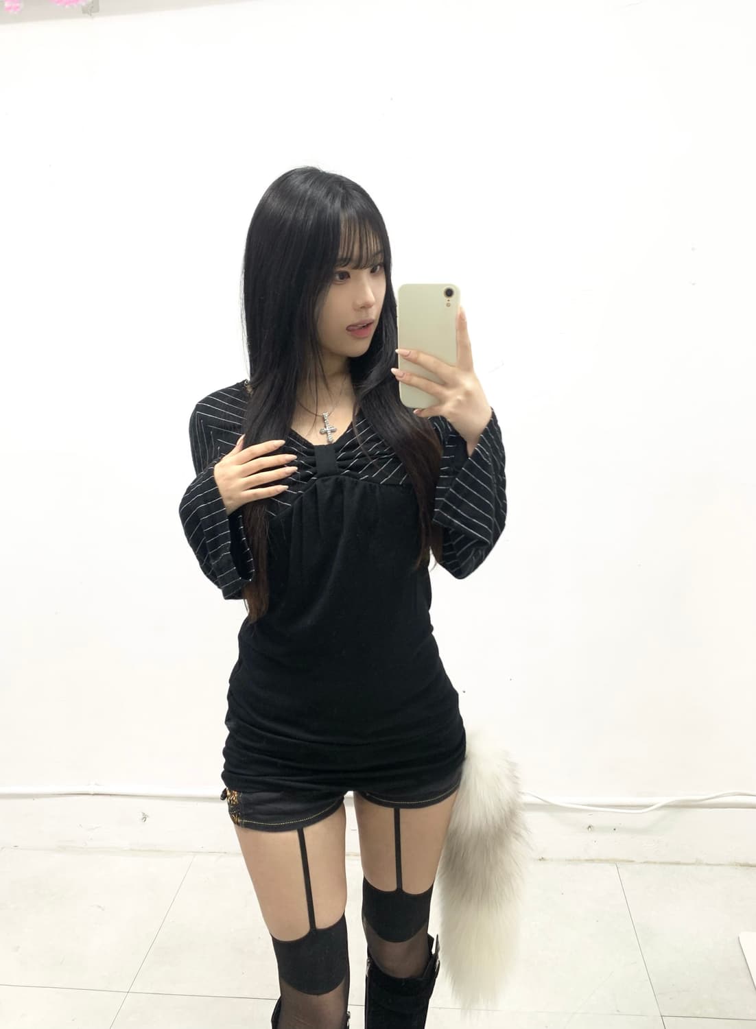 [PICISCASE] 오네갸루 트임 리본 스트라이프 롱슬리브 상품이미지3