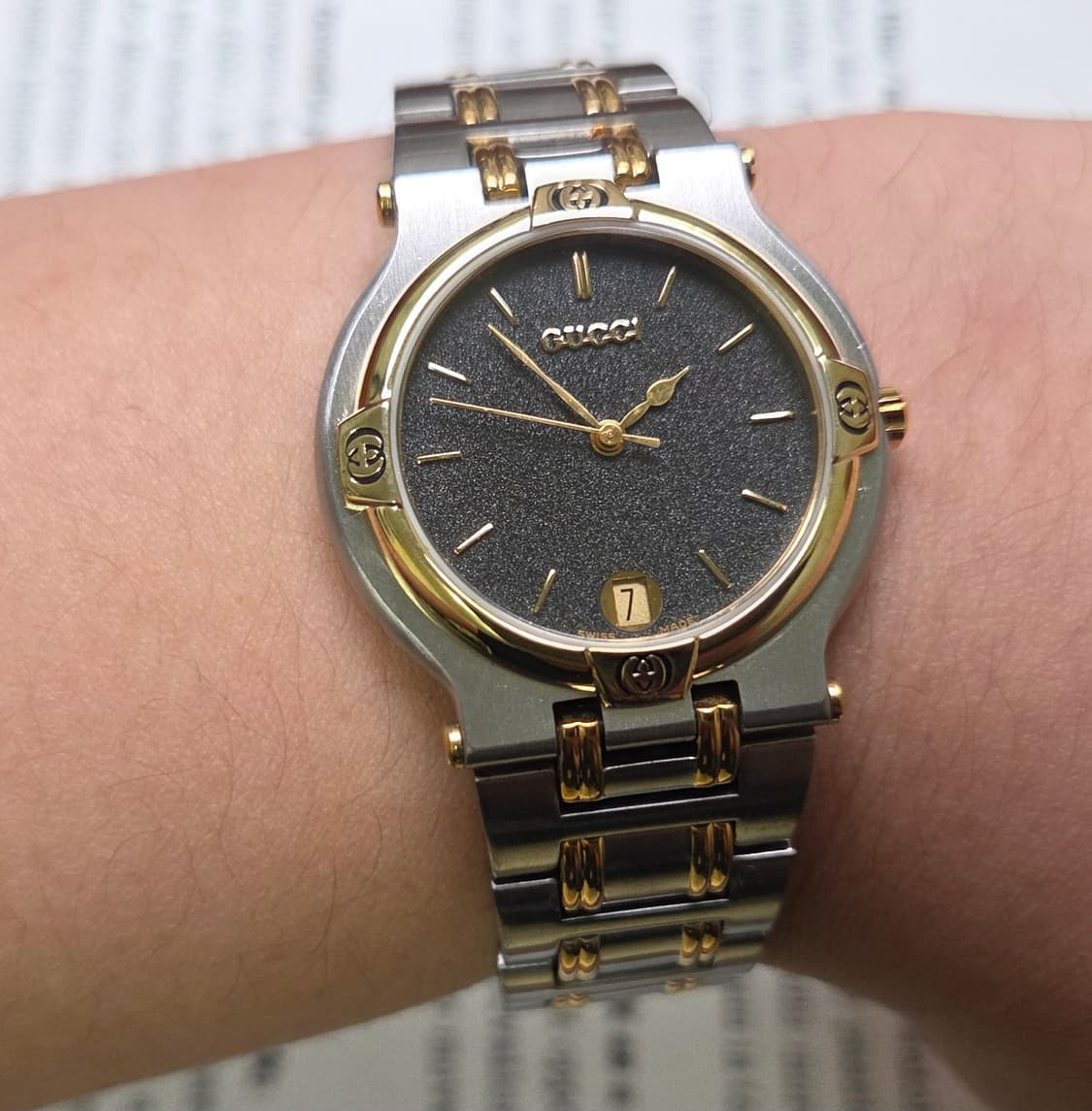 빈티지 구찌 클래식 9000M 스톤그레이 다이얼 콤비 쿼츠 남성용 브레이 상품이미지3