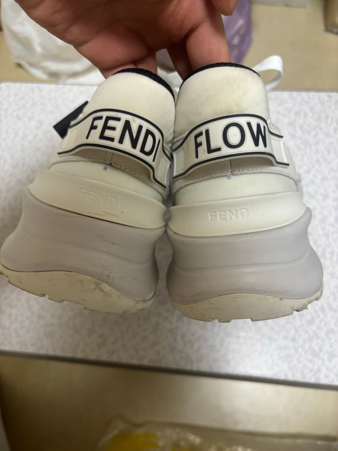 펜디 스니커즈 운동화 상품이미지3