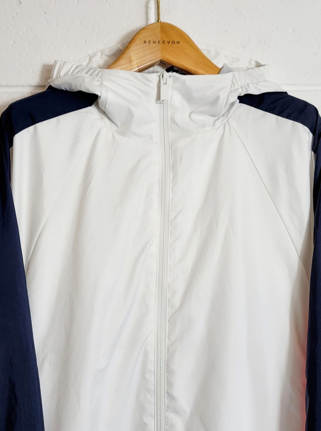 아디다스(여성용) 후드 투웨이 집업자켓(바람막이) 판매 상품이미지4