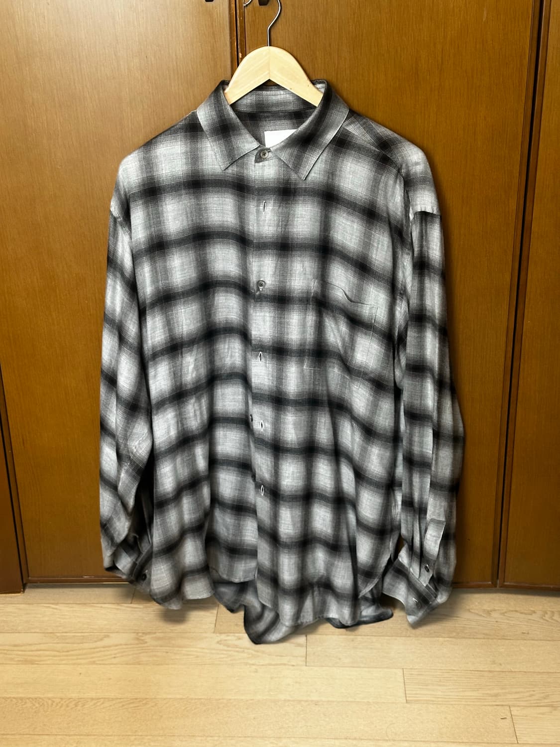 슈타인 / 25fw 옴브레 셔츠 블랙 / M 상품이미지1