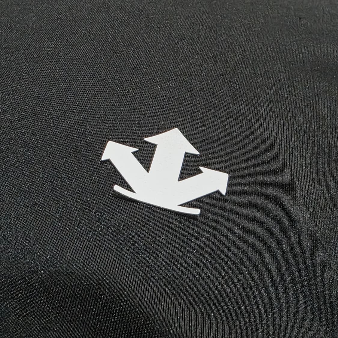 110) 데상트 기능성 반팔티셔츠 블랙 상품이미지7