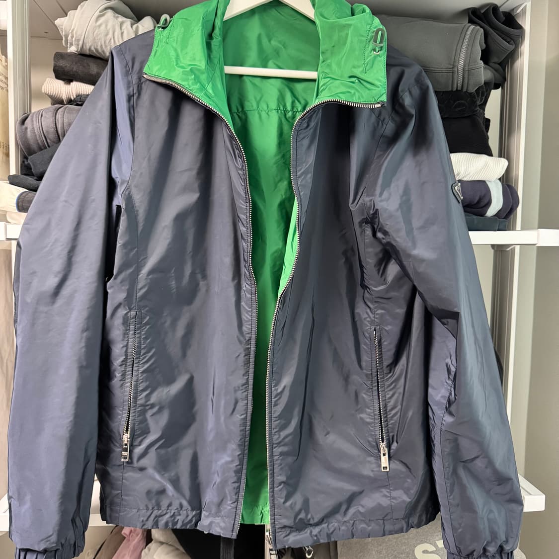 프라다 남성 바람막이 네이비/그린 50 상품이미지1