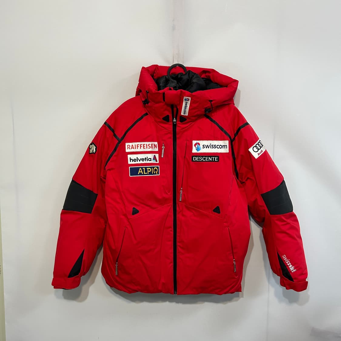 데상트 아우디 스키팀 패딩 105 상품이미지1