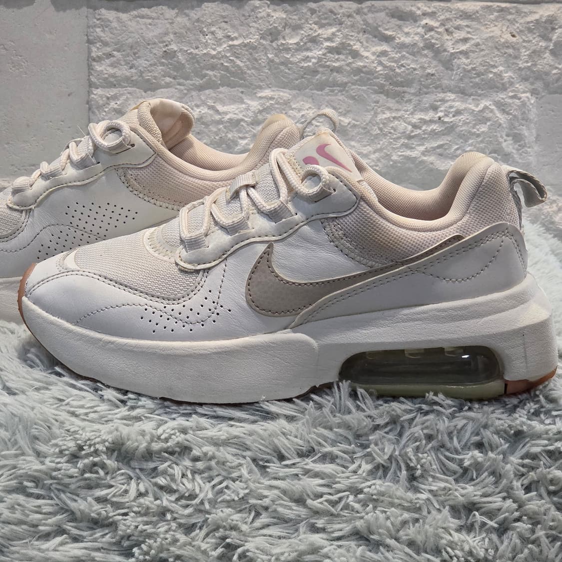 3a-12:나이키 에어 맥스 베로나 화이트 베어리(230mm) 상품이미지2