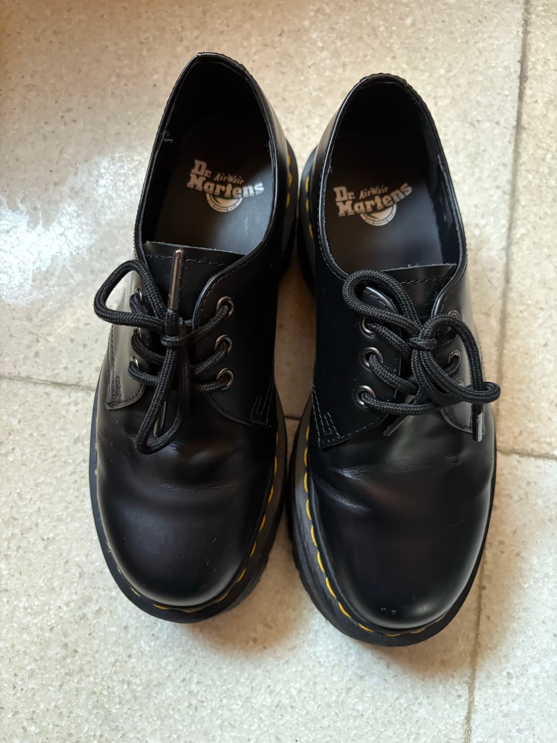 닥터마틴 1461 쿼드 블랙 폴리시드 스무스 / 25567001 상품이미지1