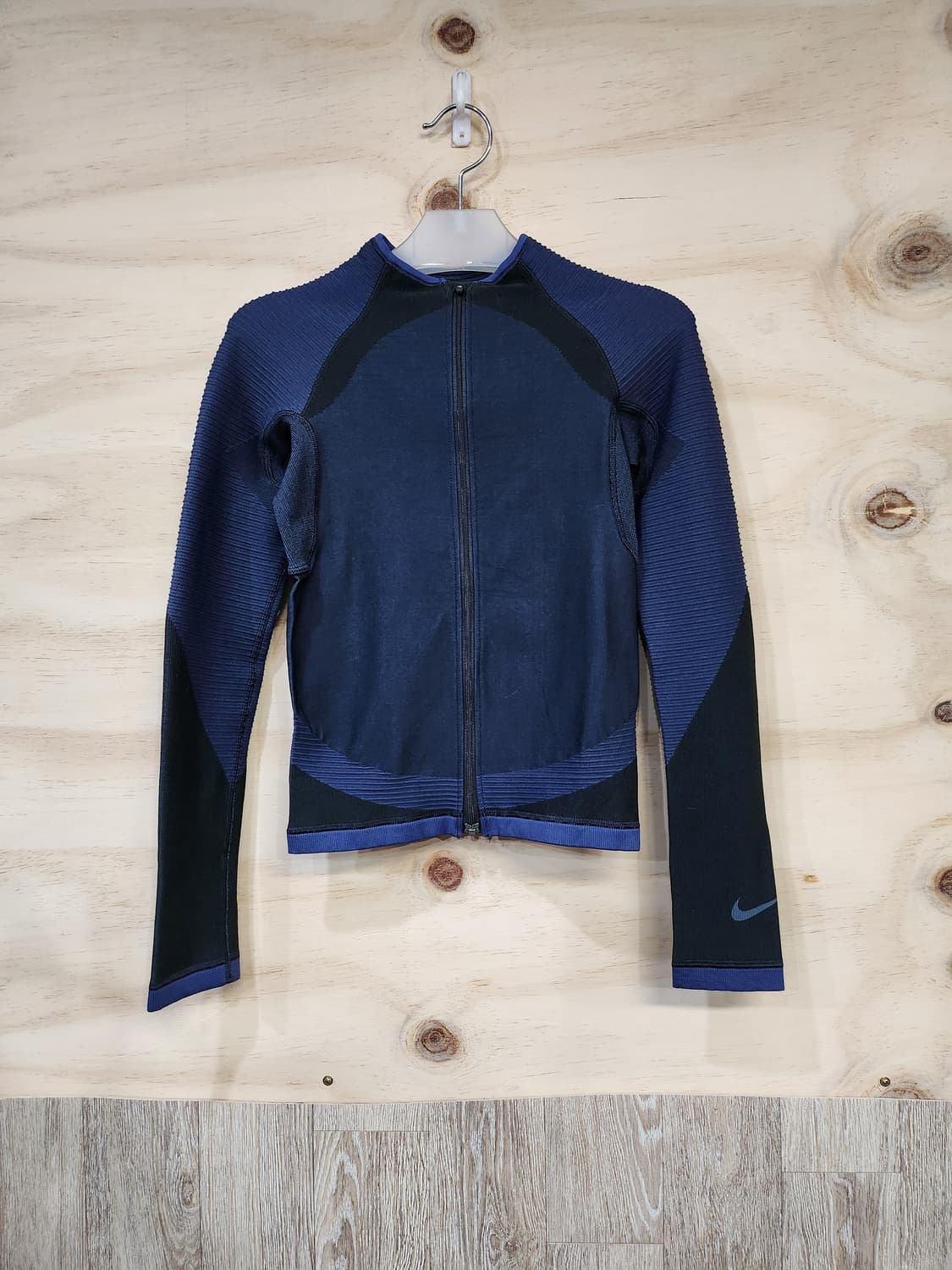 1020) 나이키 NIKE 여성 존드 스컬프트 재킷 상품이미지1