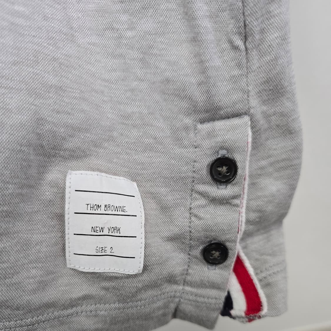 톰브라운 삼선 반팔 티셔츠 2사이즈 95 100 판매 상품이미지3