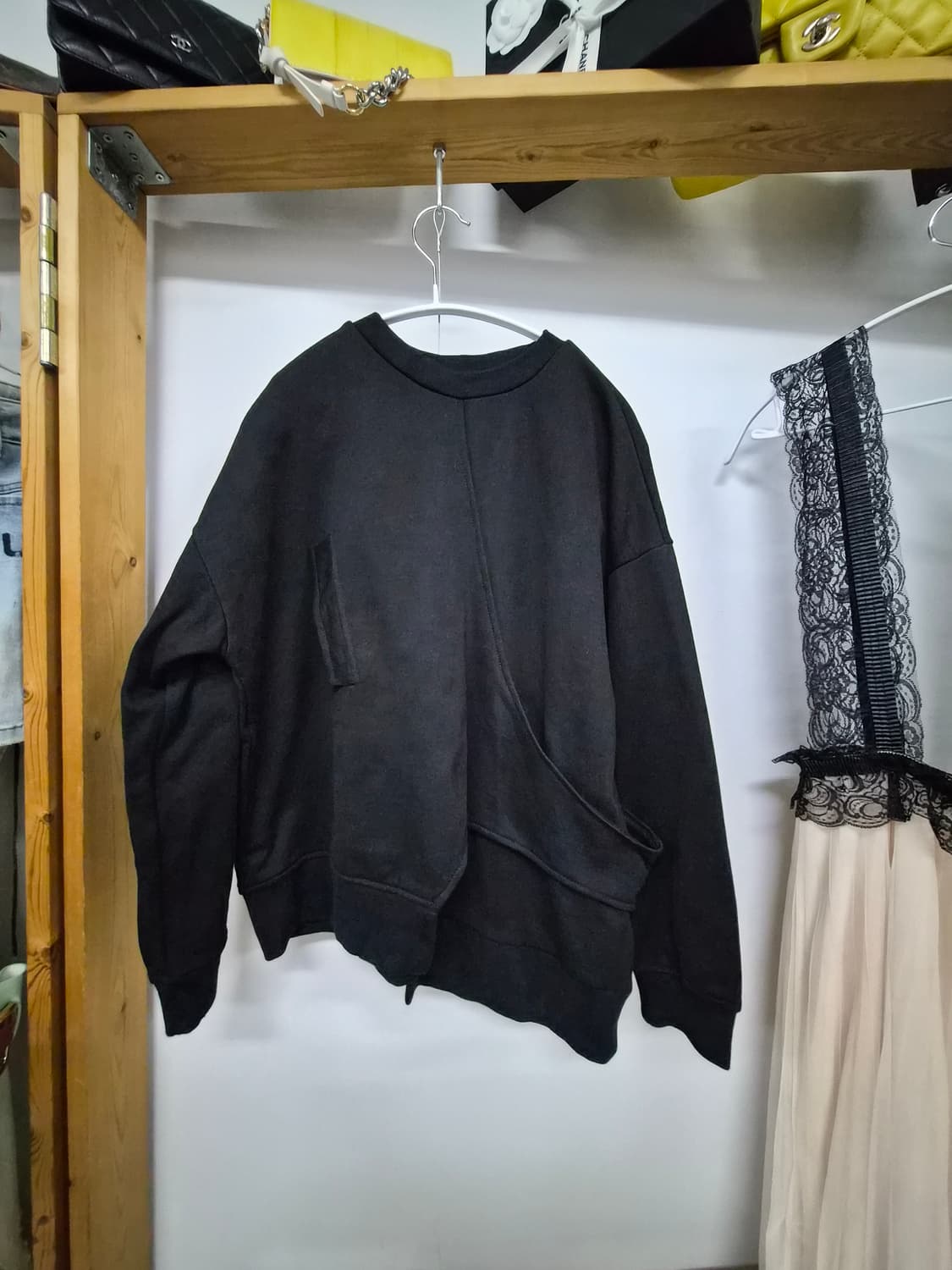 엔쥬반 언발란스 맨투맨 상품이미지2