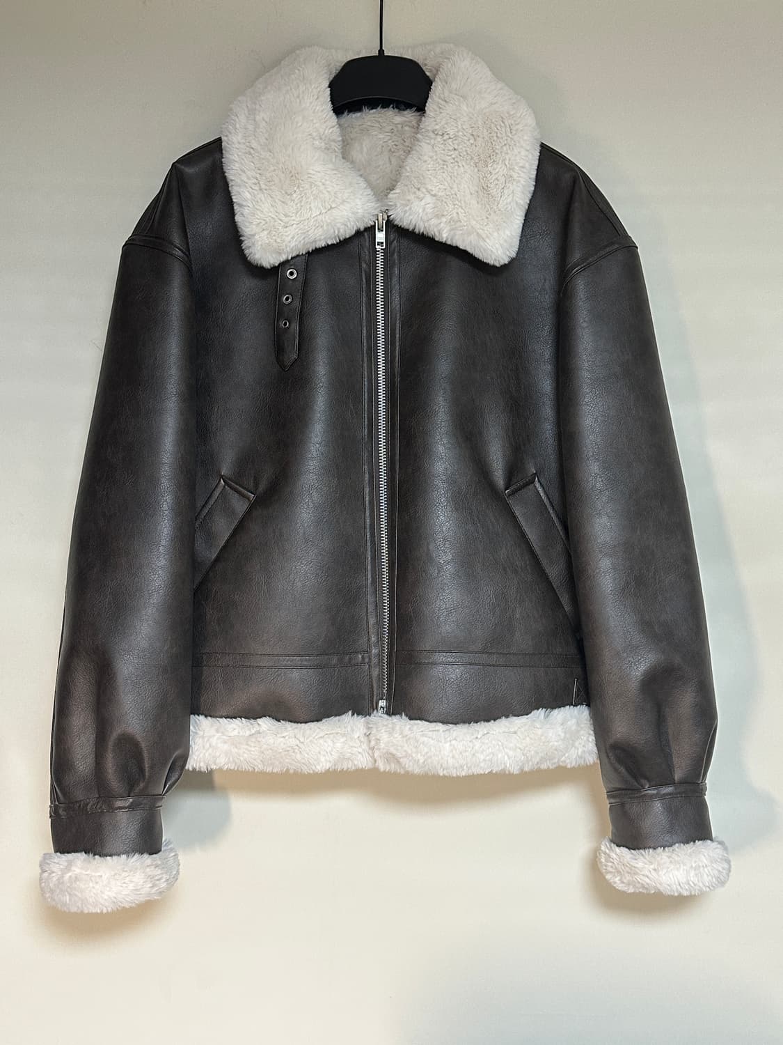 (XL) 론트 깡스타일리스트 810 비건 레더 무스탕 브라운 아이보리 상품이미지2