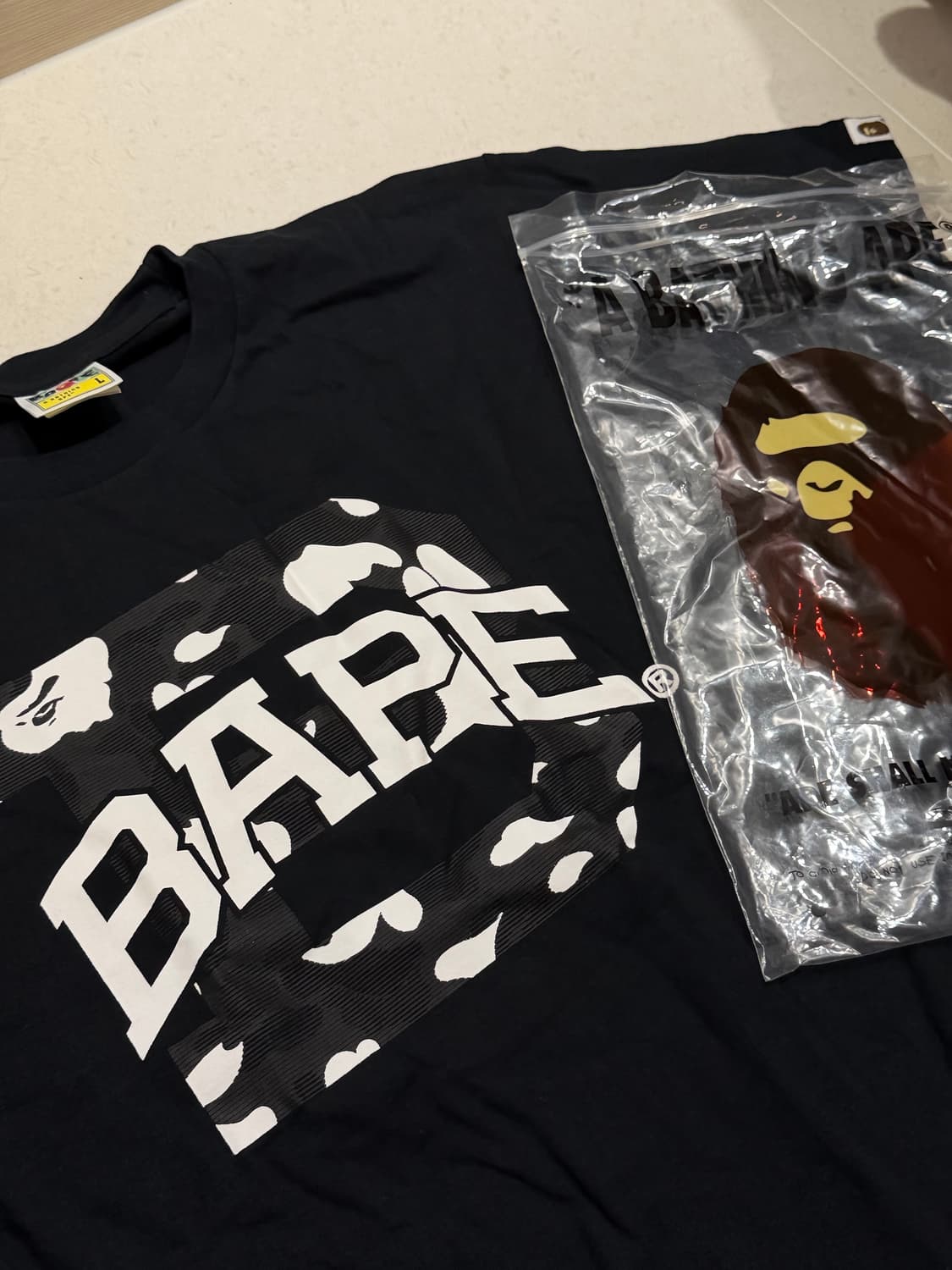 베이프 반팔 상품이미지1