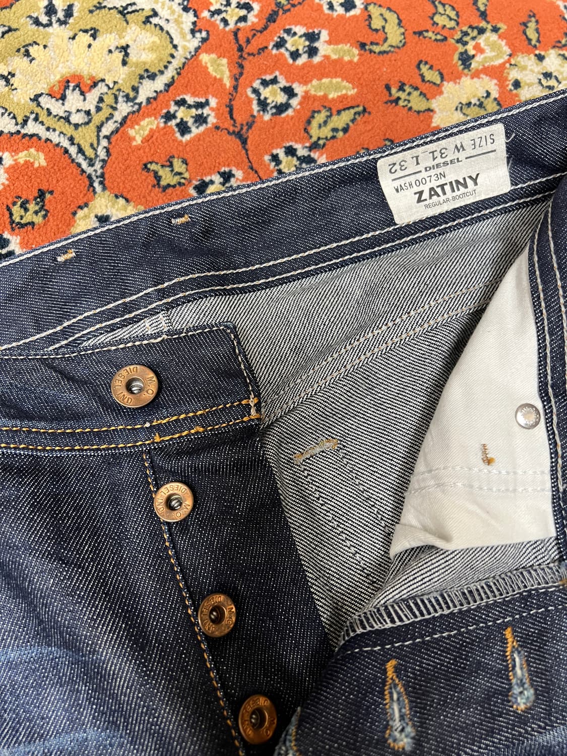 [31] 디젤 자티니 부츠컷 진청 데님 플레어 팬츠 상품이미지4