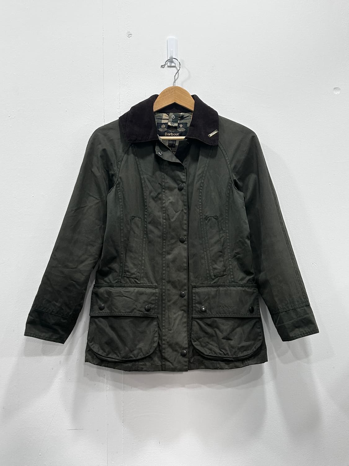 바버 왁스 자켓 다크 올리브 여성 55사이즈 상품이미지10