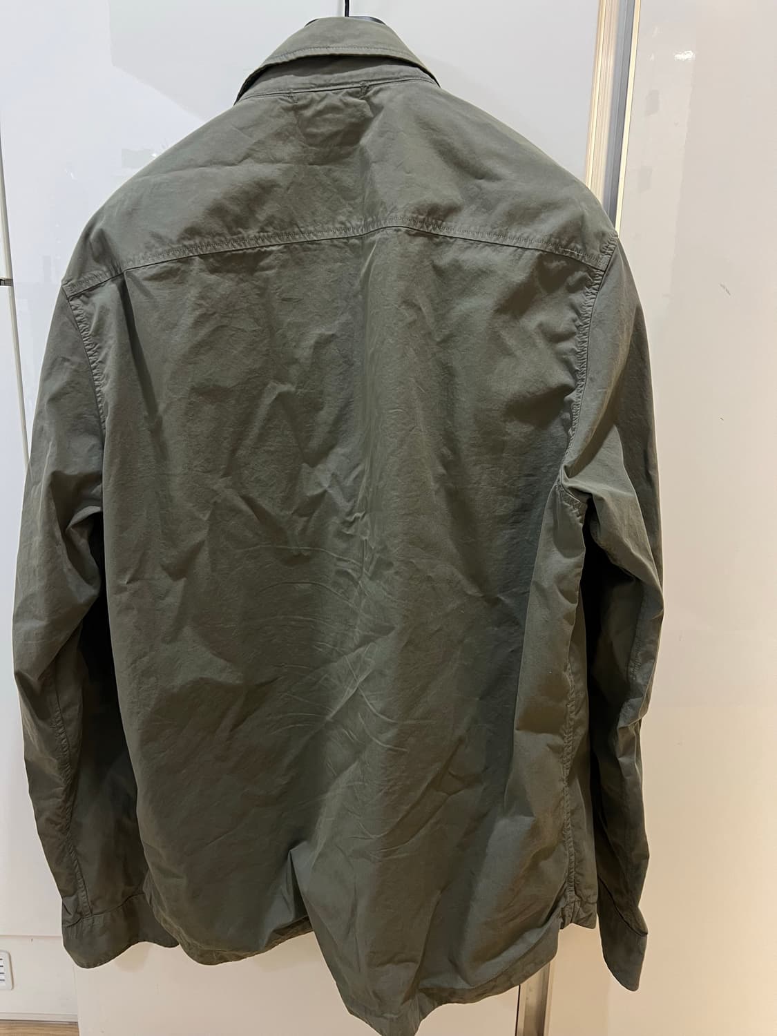 23fw cp컴퍼니 카키 데님자켓 xl (새상품급) 상품이미지2