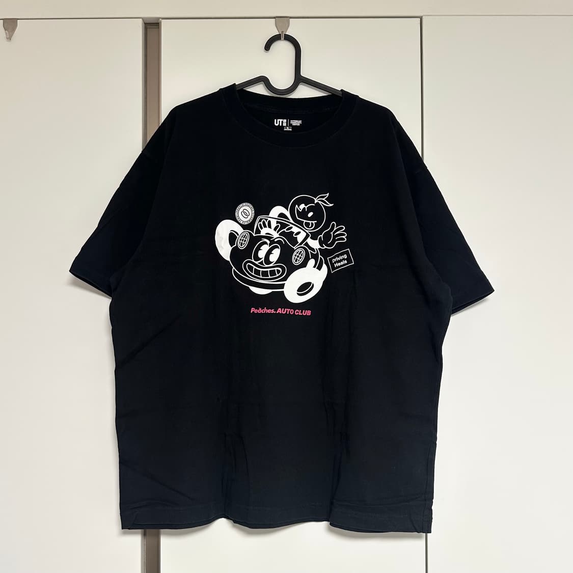 유니클로 UT 피치스 반팔 티셔츠 XL 상품이미지1