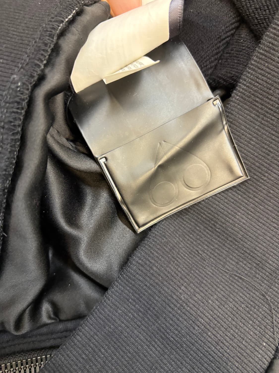 무스너클 다운 퀄팅 스웻 하이브리드 집업 상품이미지10