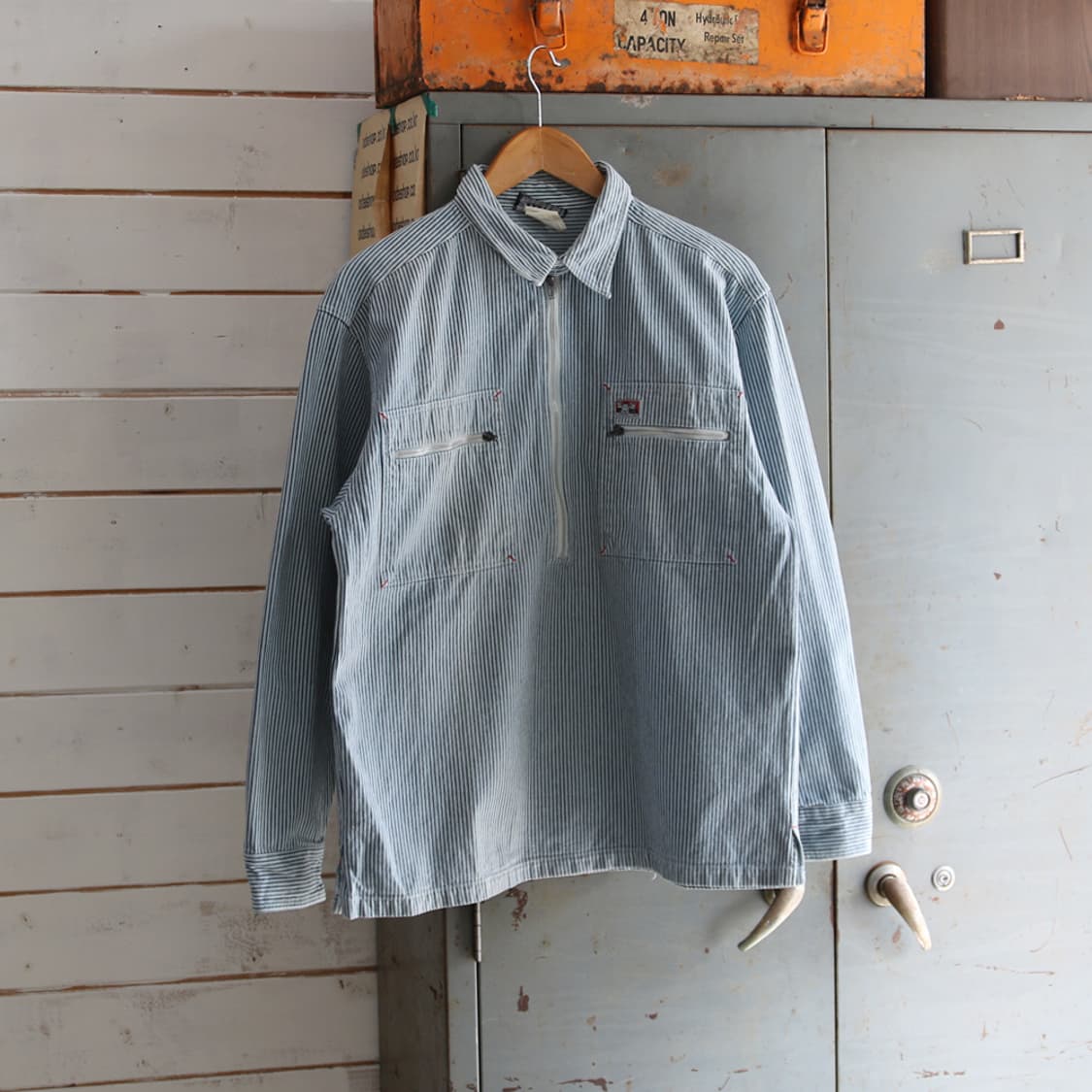 (착용컷) ROUGHNECK 워크 하프 집업 셔츠 (남성용 100) 상품이미지2