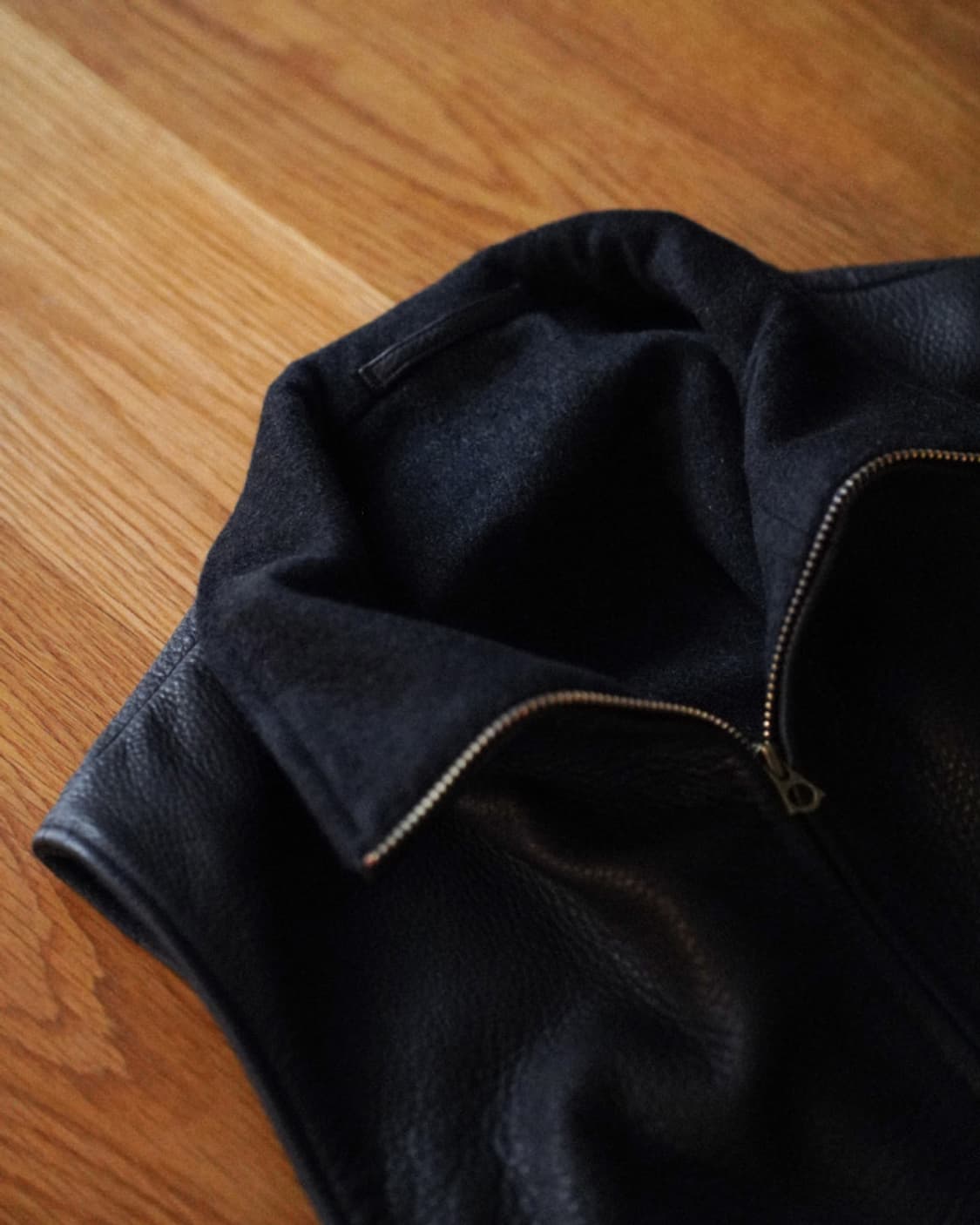 maatee 마티앤선즈 디어 레더 베스트 블랙 3 상품이미지3