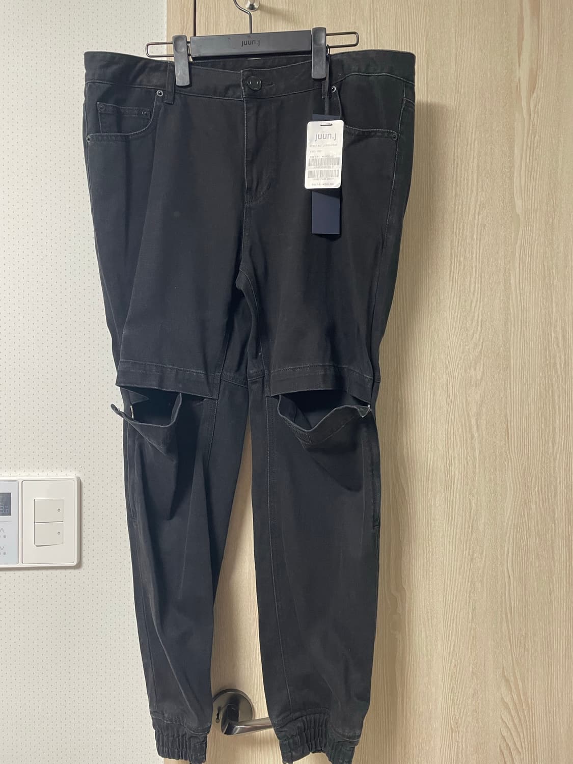 50사이즈, 준지 무릎절개 흑청 조거팬츠 상품이미지1