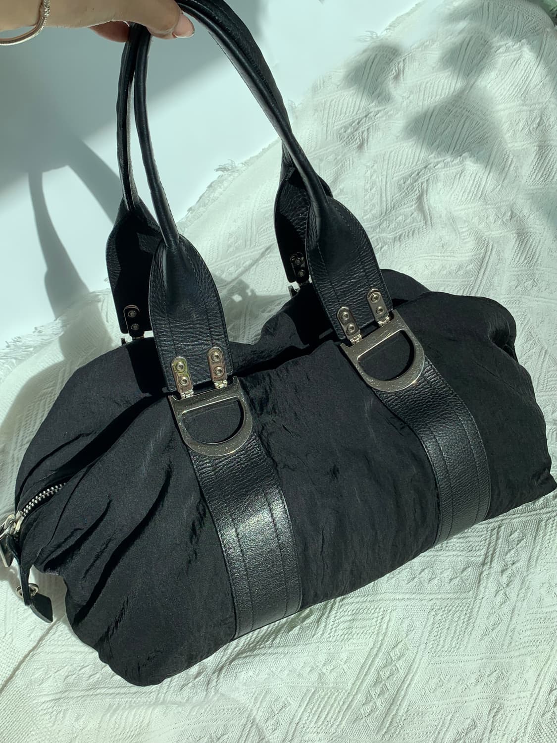 🖤 디올 D링 블랙 나일론 숄더백 상품이미지1