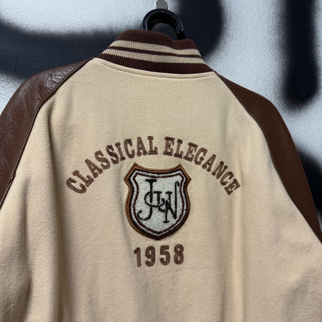 VTG 빈티지 올드스쿨 레더암 멀티 패치 바시티 자켓 상품이미지6